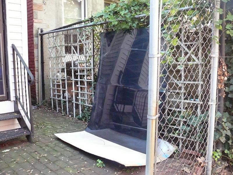 P1170751.JPG - The hood was put safely in a neighbor's back yard (thanks Feldi)