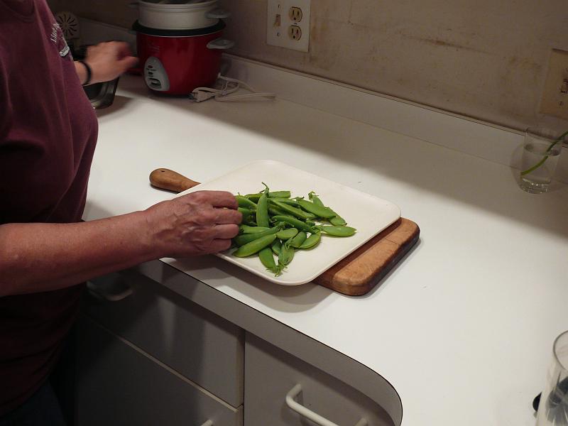 P1150057.JPG - For dinner we had peas from our garden.