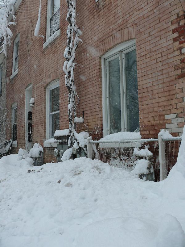 P1160110.JPG - Snow piled up to the windows.